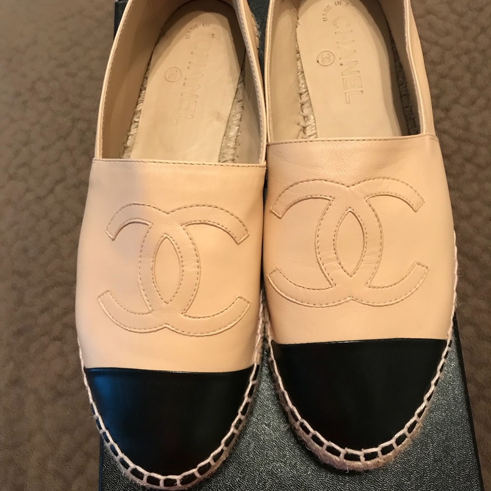 Chanel Espadrilles. Size 39. Beige/black